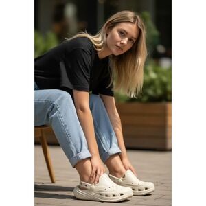 Womens Vionic Wave Recovery RX Clog Pull-on Cream 7 CLEAN